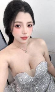 吴中大奶小如
