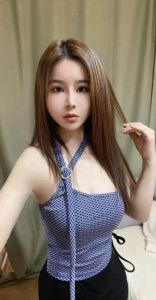 后入包臀裙小姨子