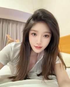胸大肤白完美女友悠悠