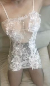大胸性感黑丝骚姐姐