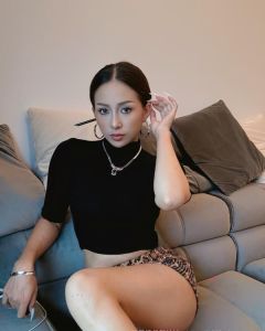 爱运动的蜜桃臀小妖精