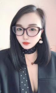 温柔的眼睛姐姐