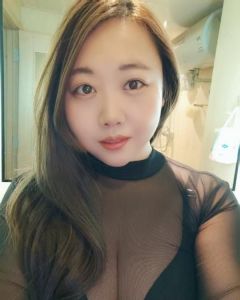 芊芊老师很温柔