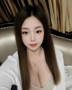武进大胸小美女