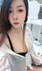 一米六八长腿嫩妹