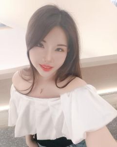上沙翘臀悦儿