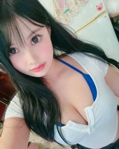 大胸肥臀骚晴儿