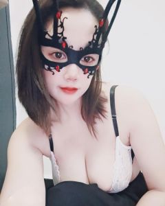 D奶巨乳肥臀美少女