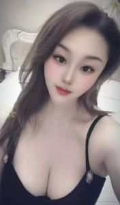 瑶海丰胸御姐