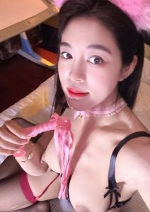 倒立吹箫