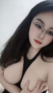 浦东泻火眼镜骚女