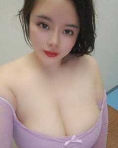 大胸少妇