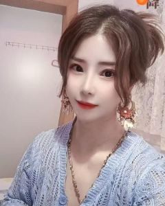 江岸服务小妹