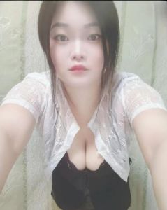 光谷大胸小嫂子