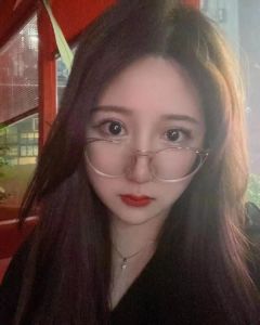 兼职小姐姐暖暖