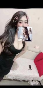 大奶小骚妇