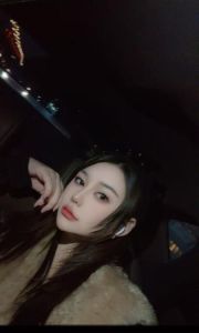E罩杯御姐依依