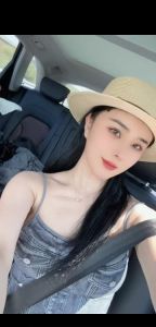 明星脸模特大月亮