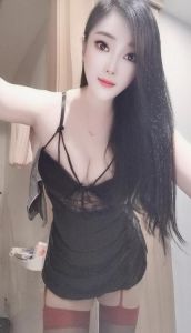 肤白貌美大长腿
