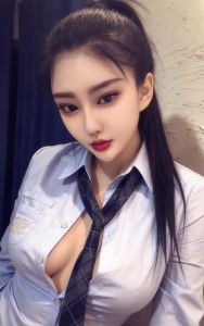 东区翘臀大长腿