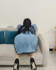 肉感大屁股荡妇