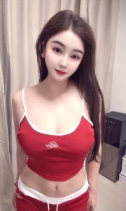 肤白貌美大胸七七