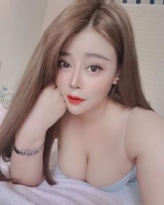 天府三街大胸妞妞