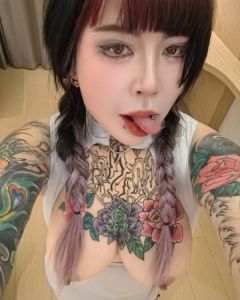 出击大奶少妇