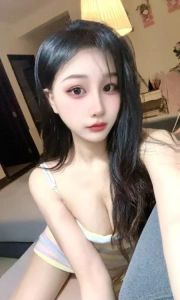 俏皮美妞苒苒