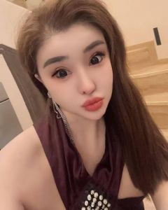香坊玉足少妇