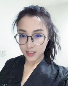 青山湖黑丝大波妹