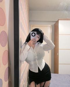肥臀巨乳小酒