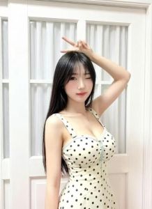 光谷步行街芳芳