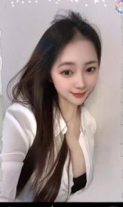 女友般大胸小李子