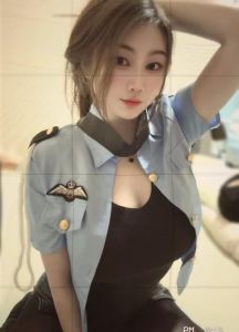 三点粉月月