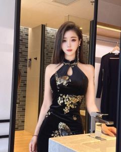又紧又润颜值御姐萱萱