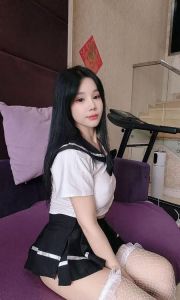 南站白嫩妹妹