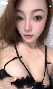 罗湖妩媚一笑