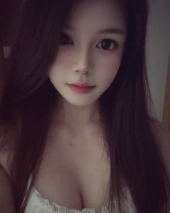 坂田甜美小艾