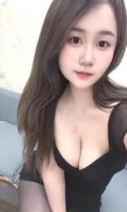 一线天大奶萱萱
