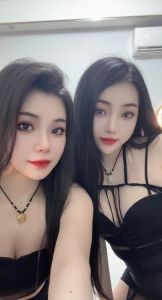 爆操姐妹花