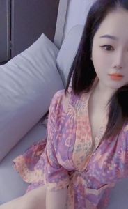 后入肥臀大奶阿紫