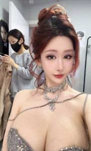 性感巨乳完美身材善朵