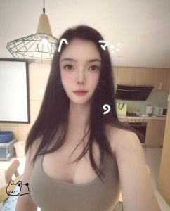 大胸长腿御姐