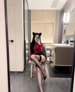 高挑性感长腿颜值妹子
