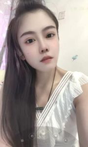 绽放的菊花御姐