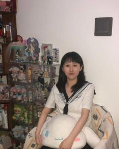 年轻妹儿喵喵