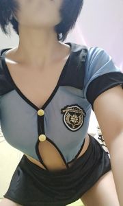 带眼镜御姐