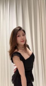 可外出的美容院老板娘