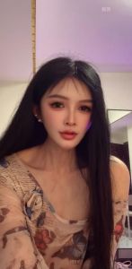 滨江混血紫嫣